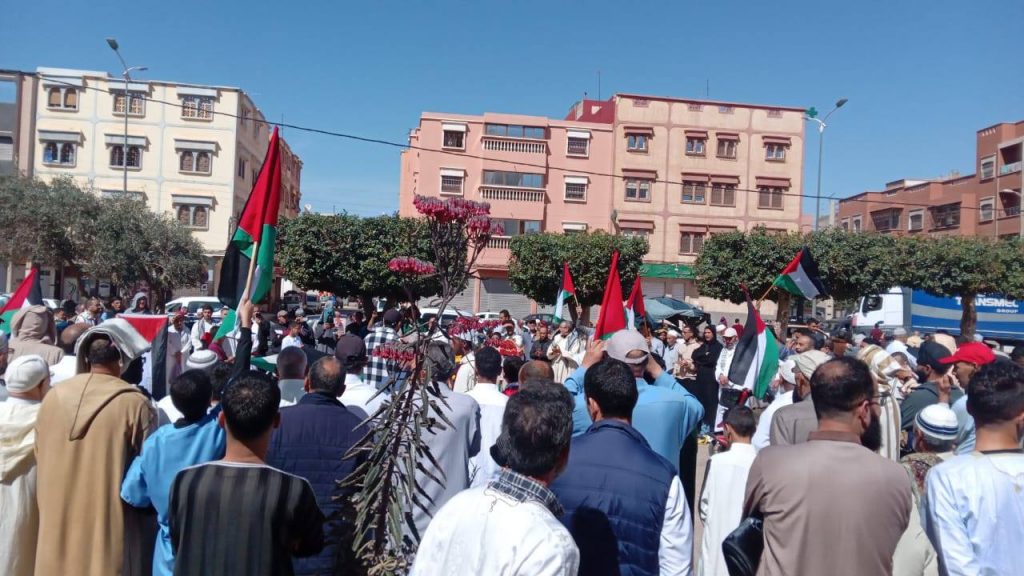 وقفات احتجاجية في مدن مغربية تندد بمخطط ترامب لتهجير الفلسطينيين وقفات احتجاجية في مدن مغربية تندد بمخطط ترامب لتهجير الفلسطينيين