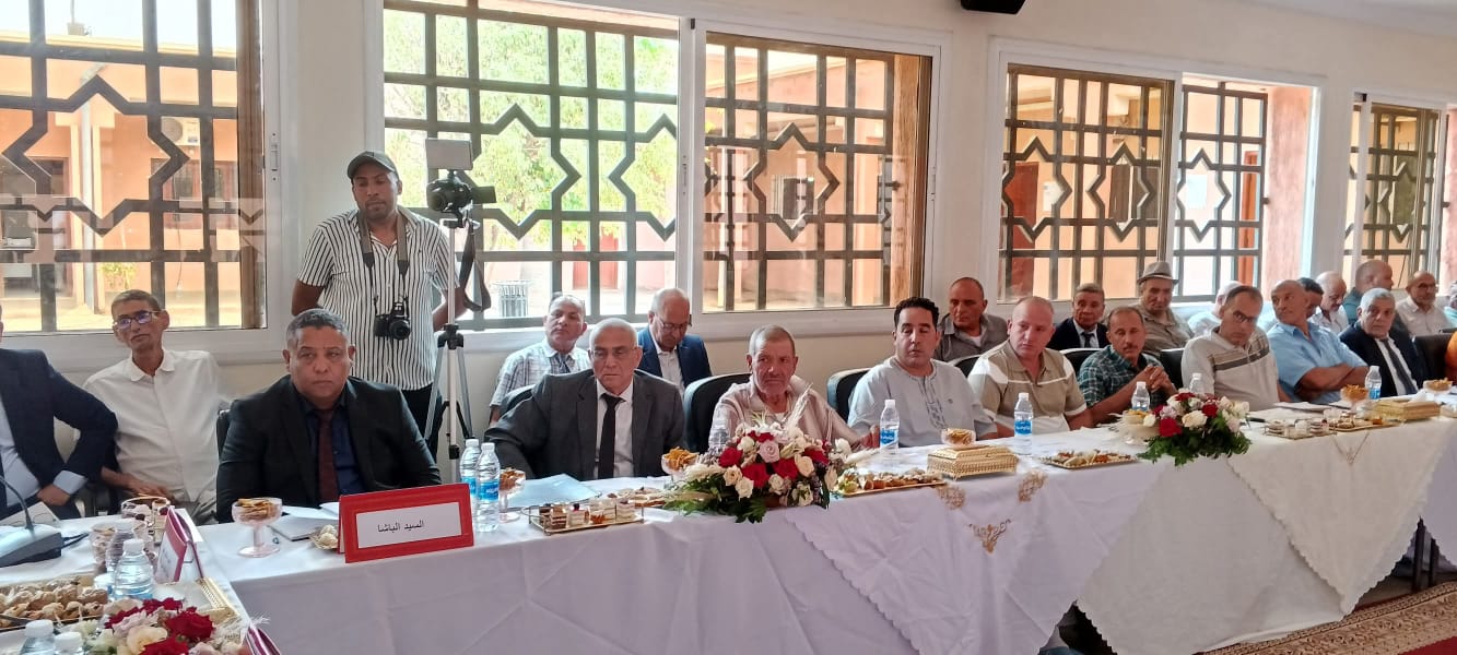 سمير اليزيدي عامل إقليم قلعة السراغنة يترأس اشغال جلسة عمل مع المجلس الجماعي لتاملالت  سمير اليزيدي عامل إقليم قلعة السراغنة يترأس اشغال جلسة عمل مع المجلس الجماعي لتاملالت