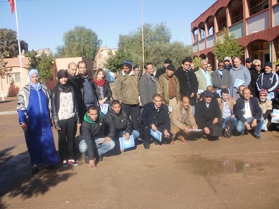 جمعية كوكب المتعلمين بابن جرير في لقاء تواصلي مع اباء واولياء التلاميذ المتفوقين باقليم الرحامنة .... النائب الاقليمي لوزارة التربية بالرحامنة : " يجب ان يكون المنتوج صالحا للاستهلاك الى امد بعيد".