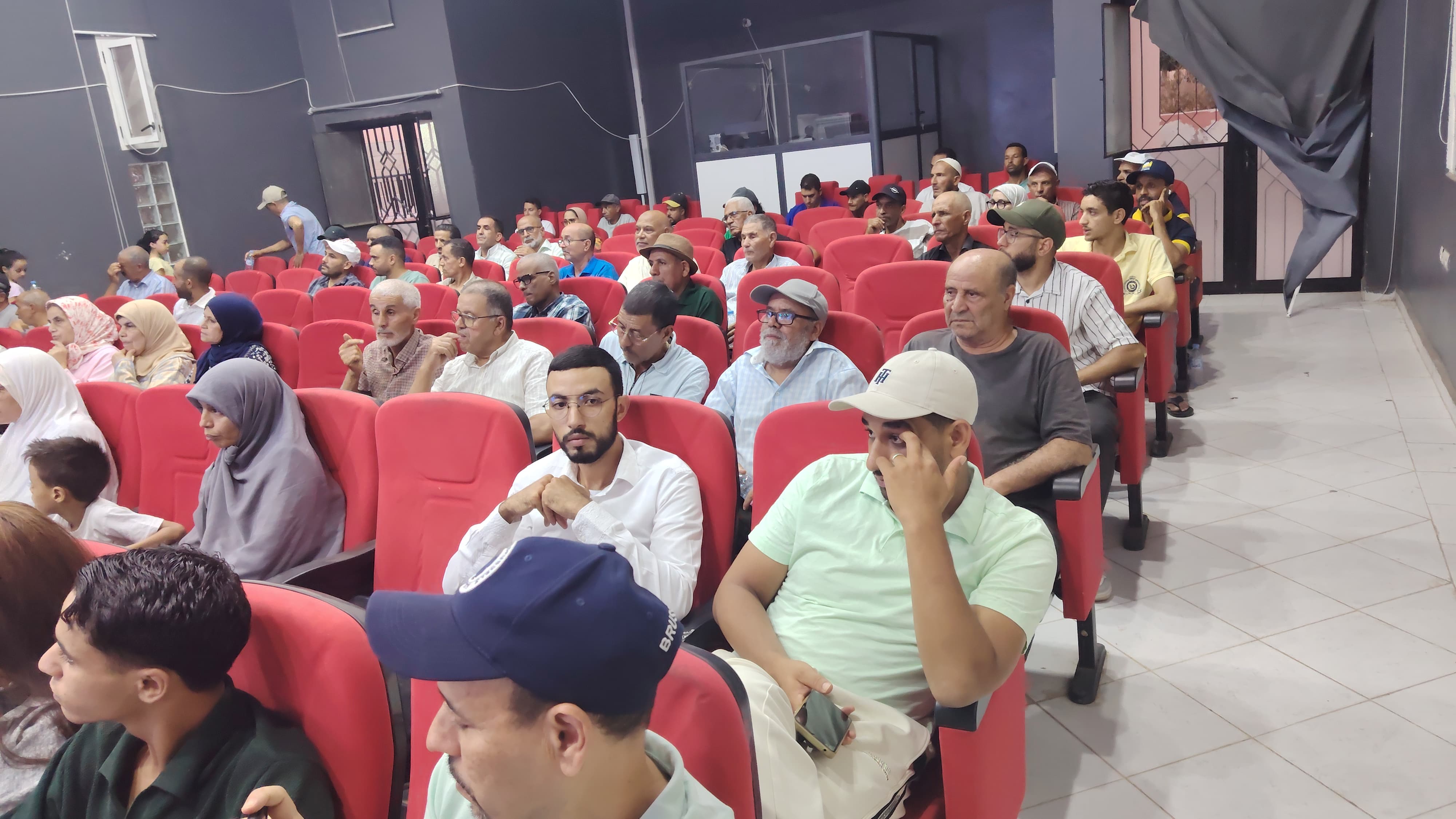تحالف اليسار ينظم مهرجانا خطابيا ولقاء مفتوحا مع الساكنة بابن جرير