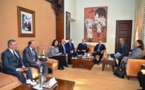 رئيس الحكومة يستقبل رؤساء فرق برلمانية‎