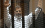 وفاة الرئيس المصري السابق محمد مرسي أثناء محاكمته والداخلية تعلن حالة الاستنفار