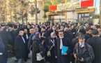 المحامون يحتجون من جديد ضد إلزامية جواز التلقيح ونقابتهم تندد باستمرار المنع وتلجأ للآليات الدولية