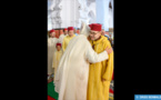 أمير المؤمنين يؤدي صلاة عيد الفطر بالمسجد المحمدي بالدار البيضاء ويتقبل التهاني بهذه المناسبة السعيدة