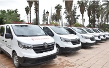 قلعة السراغنة/تنمية بشرية: تسليم سيارات إسعاف لفائدة عدة جماعات ترابية بالإقليم